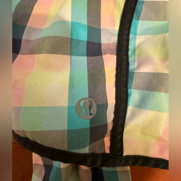 Lululemon Tracker Short II *2-way Stretch
Wee Wheezy Check Bleached Coral Cadet - Picture 9 of 10